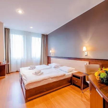 Congress Centrum 3*
