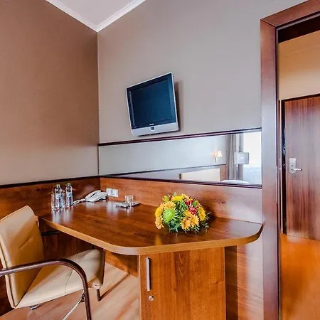 中心会议酒店 酒店