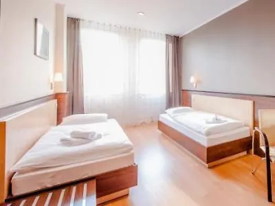 Congress Centrum 3*
